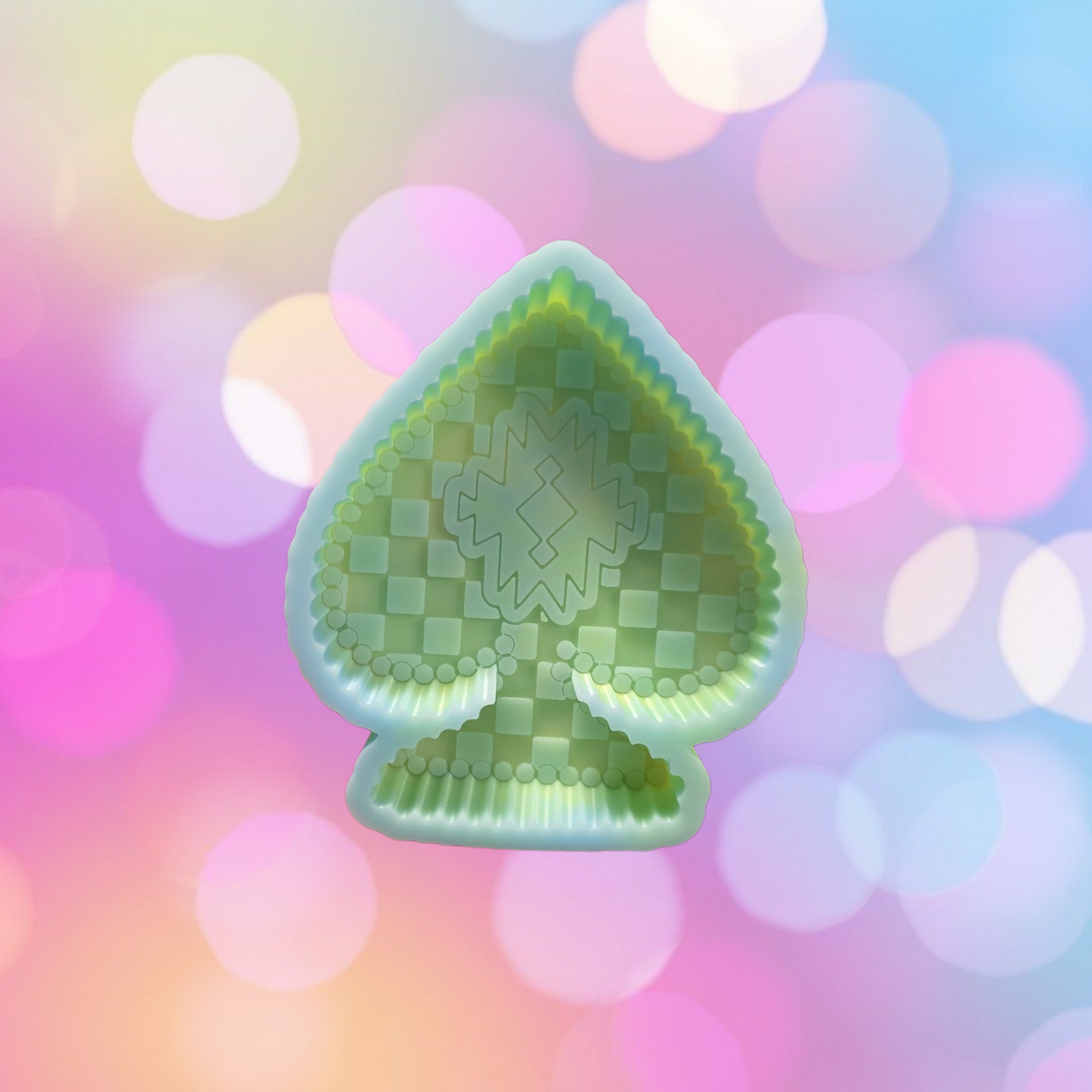 Checkered Spade