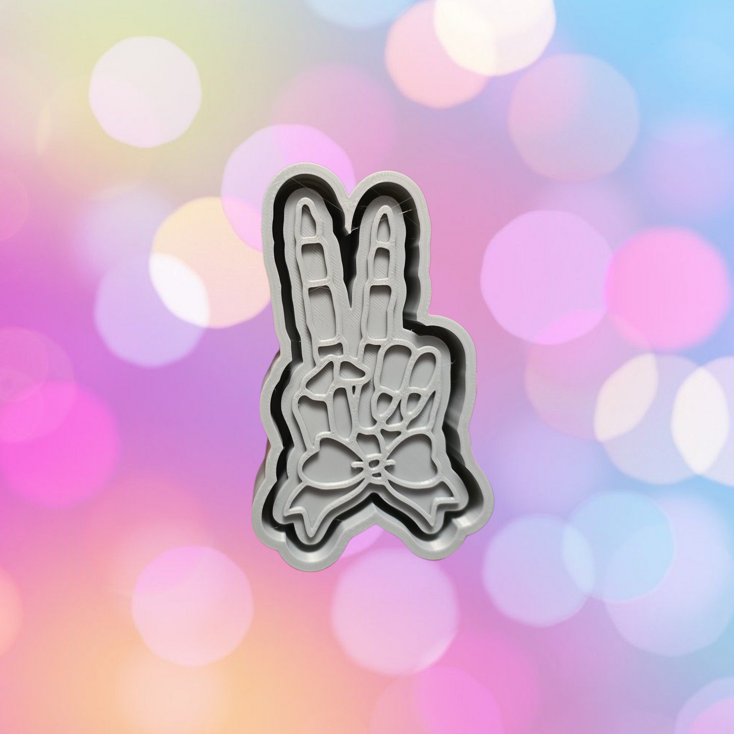 Skeleton hand with Bow